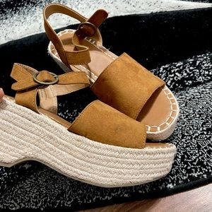 Wedge sandals